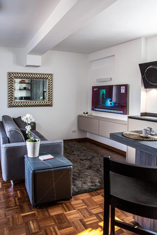 Luxury Top Floor In Trastevere 로마 외부 사진